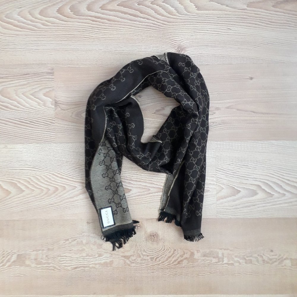 Gucci scarfs